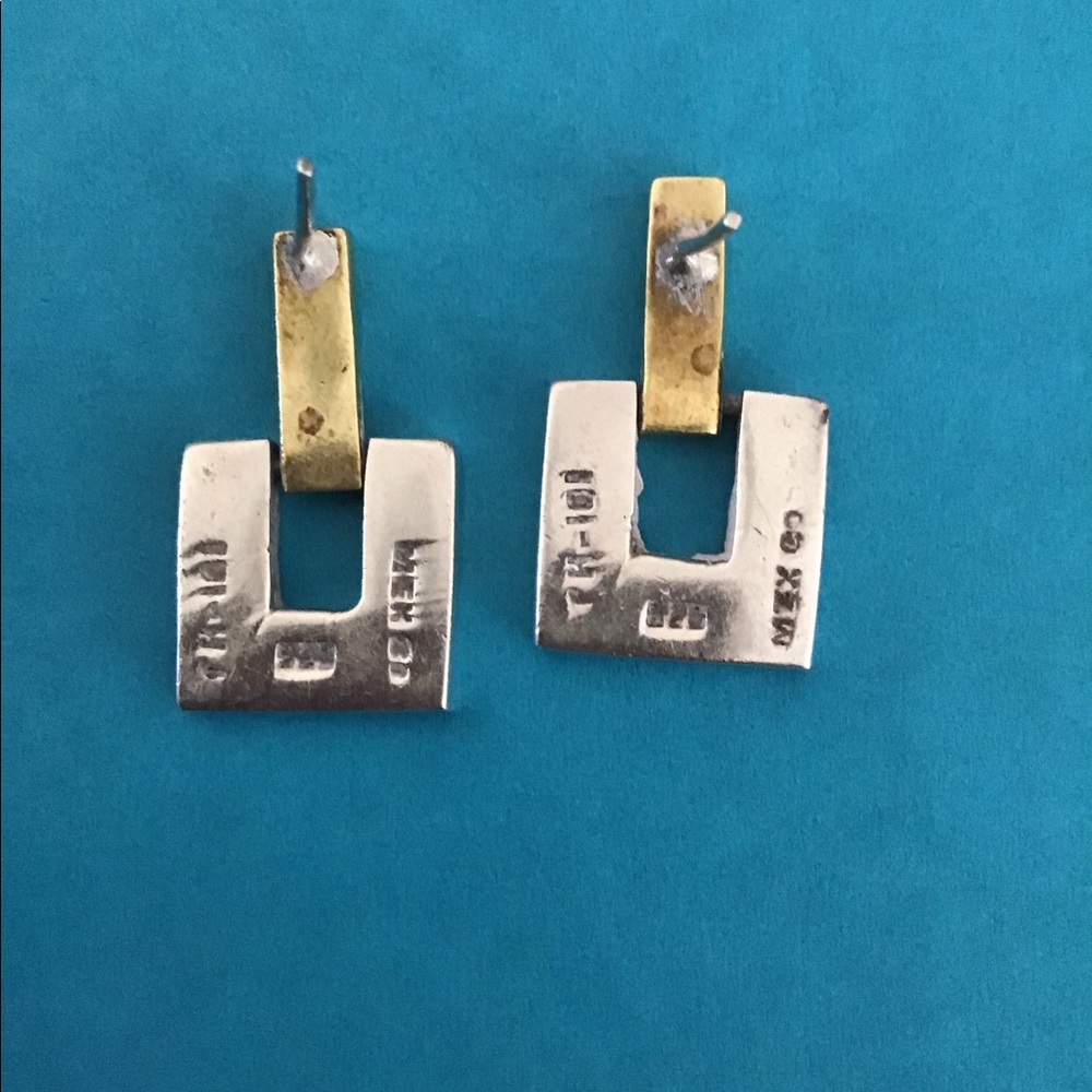 Earrings - Picture 3 of 3